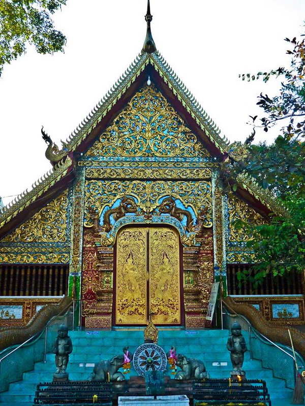 wat chaimongkol, chaimongkol temple, attraction temple in chiang mai