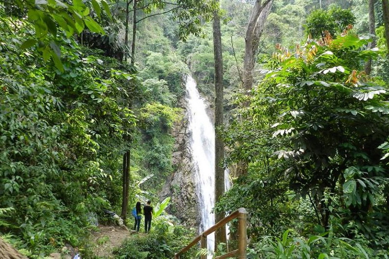 khunkon waterfall, khun kon waterfall, khun korn waterfall, khunkorn waterfall