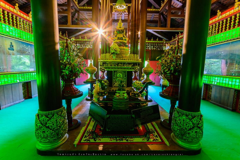 wat phra kaew chiang rai, wat phra kaew in chiang rai, phra kaew temple chiang rai, phra kaew temple in chiang rai