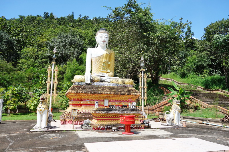 wat phra non, wat phra non in mae hong son, phra non temple, phra non temple in mae hong son