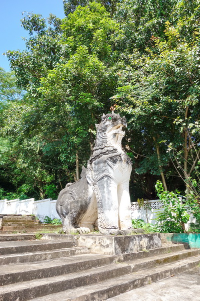 wat phra non, wat phra non in mae hong son, phra non temple, phra non temple in mae hong son