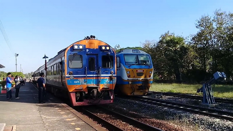 lamphun train station, lamphun, lamphun travel, lamphun thailand