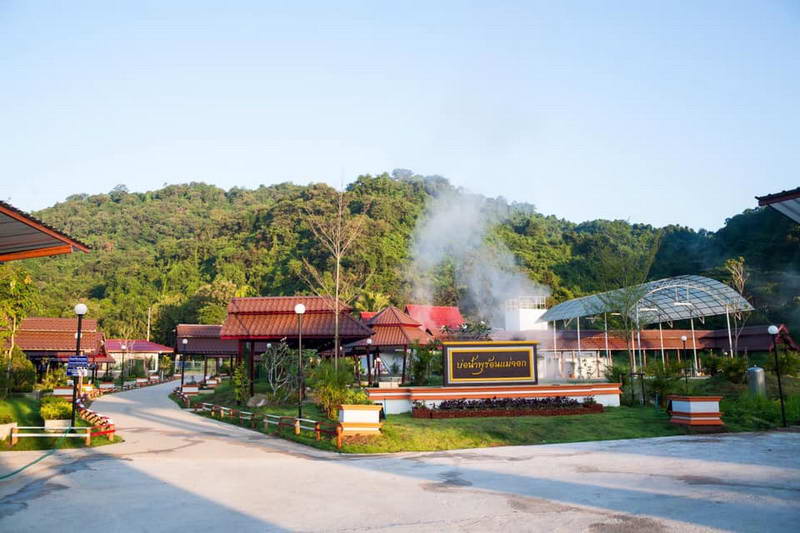 attractions in the north of thailand, attractions in phrae, phrae attractions, mae chok hot spring, mae chok hot springs, mae chok hot spring in phrae, mae chok hot spring in phrae province