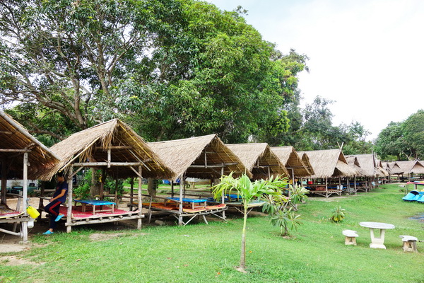 huay tung tao lake, attractions in chiang mai