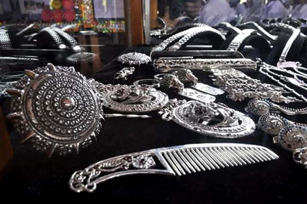 sankhampaeng, sankhampaeng road, sankhampaeng area, sankhampaeng shopping, shopping in chiang mai