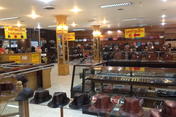 sankhampaeng, sankhampaeng road, sankhampaeng area, sankhampaeng shopping, shopping in chiang mai