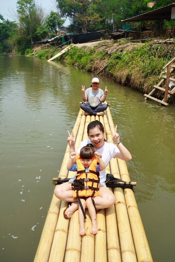 rafting in mae wang, bamboo rafting in mae wang, chiang mai adventures, chiang mai activities
