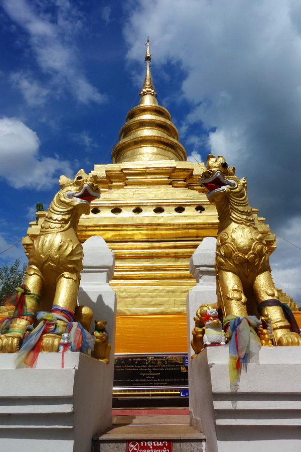 wat phra that sri jom thong, phra that sri jom thong temple, important temples in chiang mai, attraction temples in chiang mai
