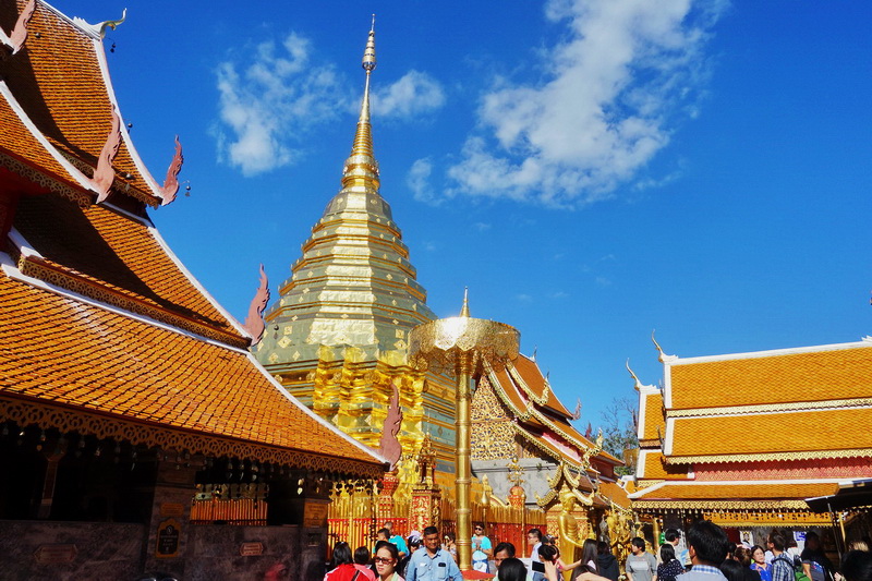sights in chiang Mai, things to do in chiang mai, must do in chiang mai, wat doi suthep, wat phta that doi suthep, doi su thep temple