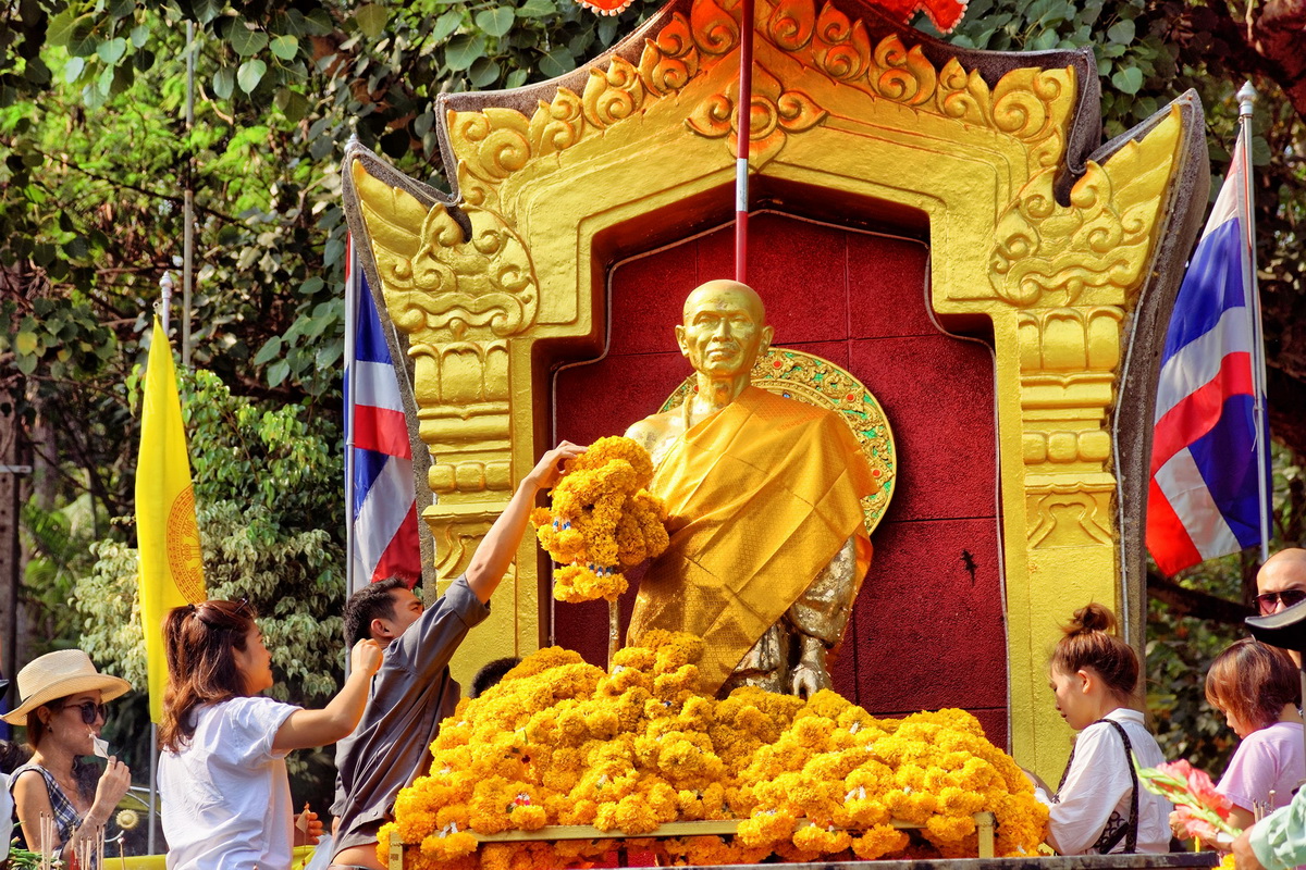 Khruba Siwichai Monument, doi suthep-pui national park, doi suthep - pui national park, doi suthep-pui, doi suthep national park