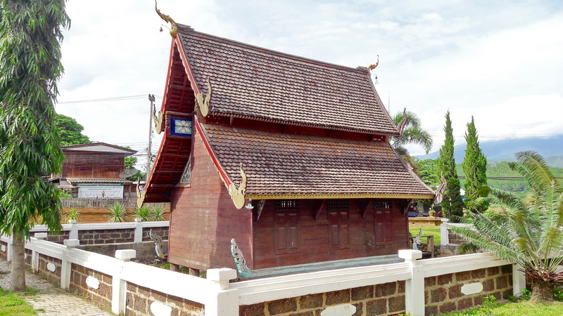 mae jam, mae jam village, wat phuttha eoen, phuttha eoen temple, wat bhuddha en, bhuddha en temple