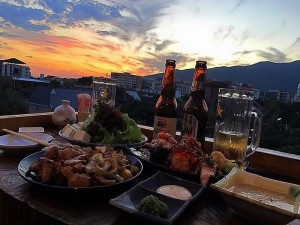 Nori Sky Terrace, roof top restaurants in chiang mai, the best roof top restaurants in chiang mai