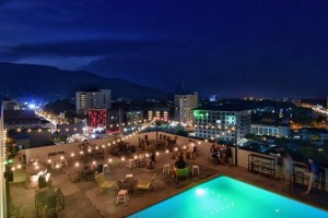 Woods Bar Rooftop, roof top restaurants in chiang mai, the best roof top restaurants in chiang mai