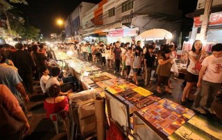 chiang rai khon muan street, chiang rai walking street, chiang rai night markets