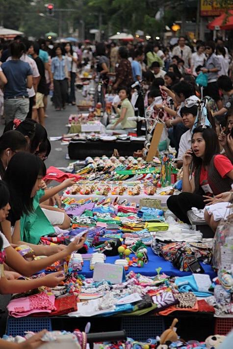 chiang rai khon muan street, chiang rai walking street, chiang rai night markets