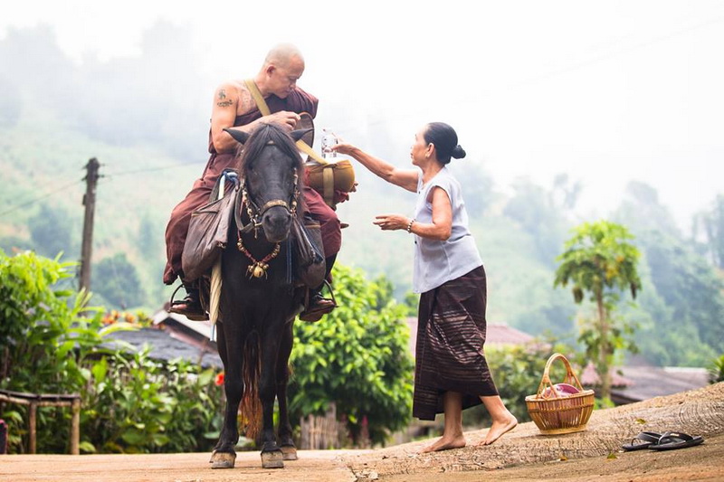 Acha Thong Forest Monastery