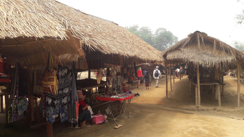 ban ta khao pluak hilltribe village, baan pa ao hilltribe village, Ban Ta Khao Tom Tha Sud, Ban Ta Khao Pluak, chiang rai hilltribe village, chiang rai ethnic groups