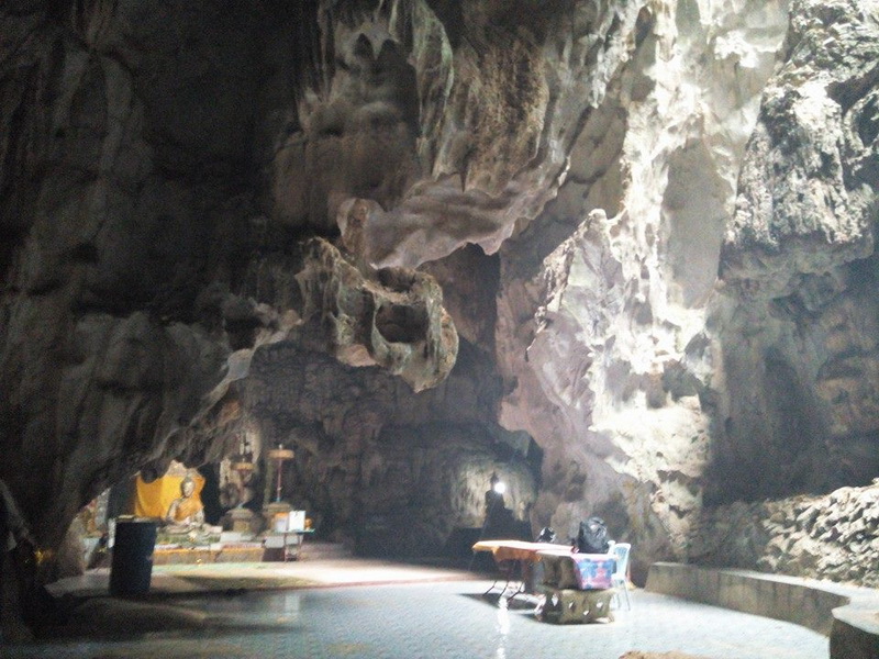 tham pum and tham pla cave, tham pla, wat tham pla, tham pla temple