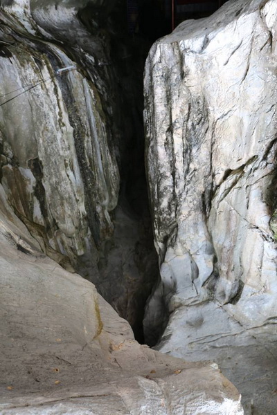 tham pum and tham pla cave, tham pum, wat tham pum, tham pum temple, tham pum cave