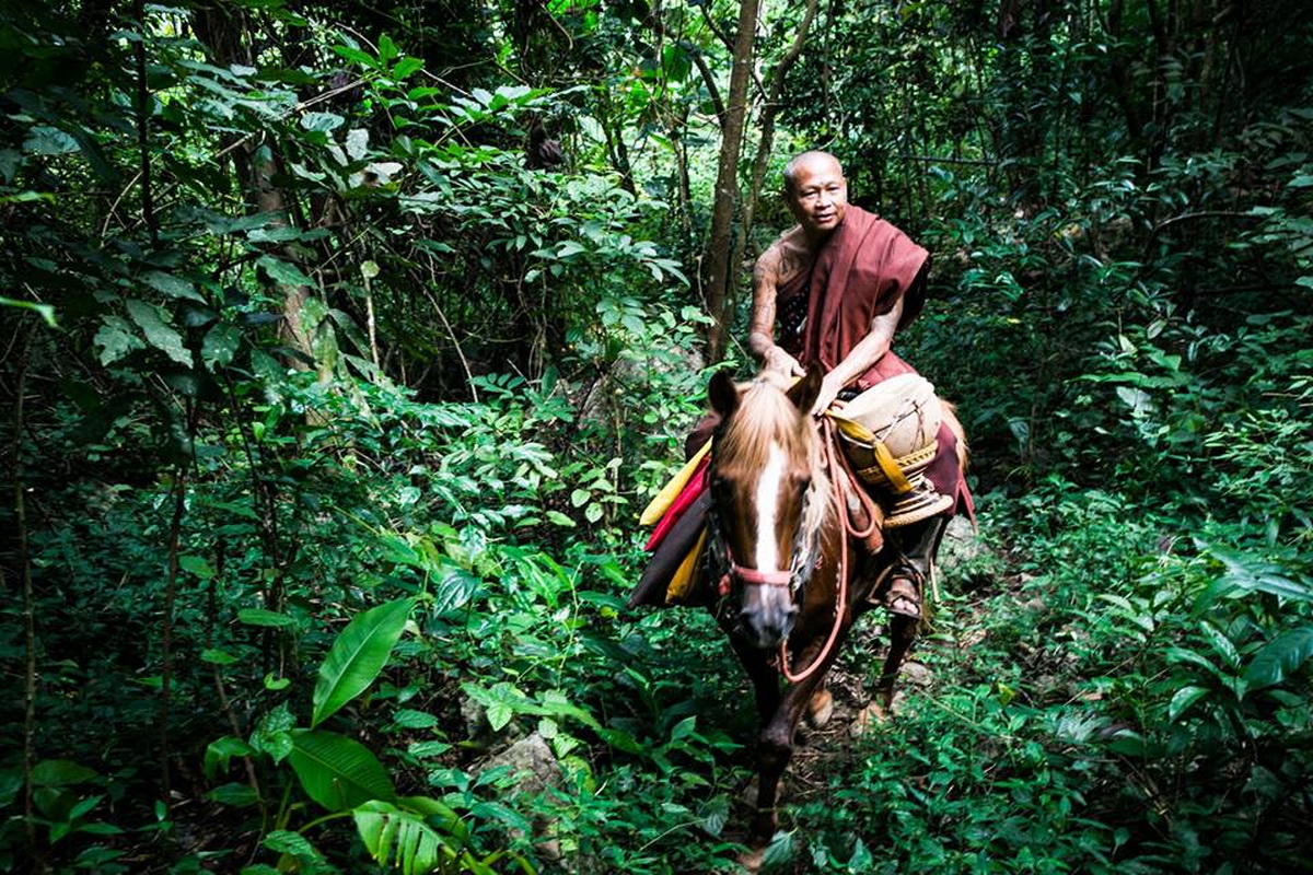 wat tham pa acha thong, tham pa acha thong temple, acha thong forest monastery