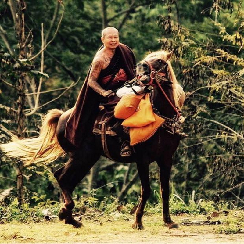 wat tham pa acha thong, tham pa acha thong temple, acha thong forest monastery