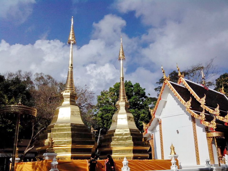 wat phra that doi tung, wat phrathat doi tung, phra that doi tung temple, phrathat doi tung temple, doi tung