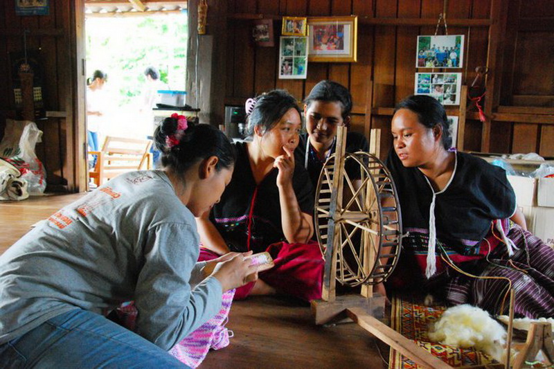 ban huai hom karen village, ban huai hom, baan huai hom, huai hom karen village