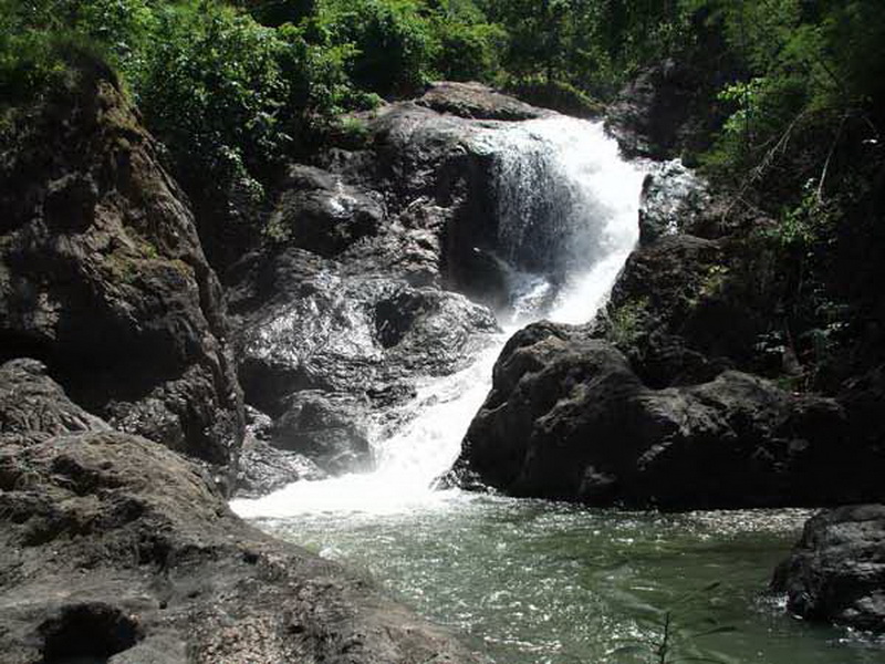 pha suea waterfall, phasuea waterfall, namtok pha suea
