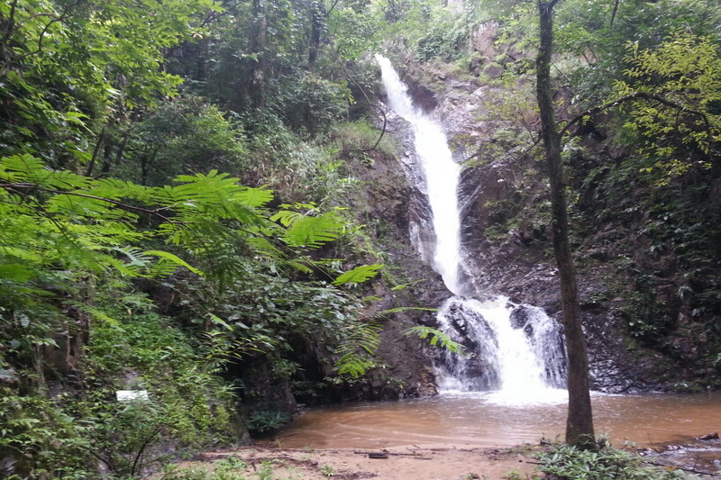 mae yen waterfall, maeyen waterfall, mae yen waterfalls, maeyen waterfalls, mae yen waterfall in pai