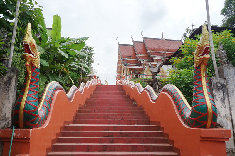 wat phrathat chom chaeng, wat phra that chom chaeng, phrathat chom chaeng temple, phra that chom chaeng temple, wat phrathat chom chaeng in mae hong son, wat phra that chom chaeng in mae hong son, phra that chom chaeng temple in mae hong son, phrathat chom chaeng temple in mae hong son