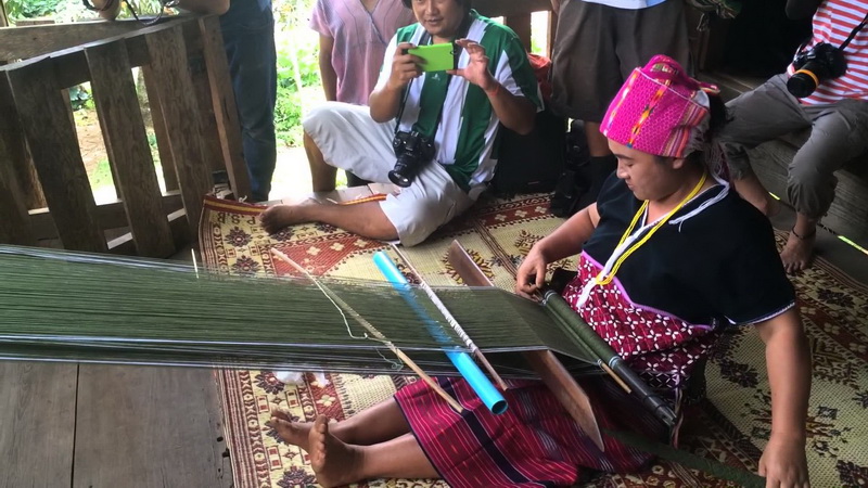 ban huai hom karen village, ban huai hom, baan huai hom, huai hom karen village