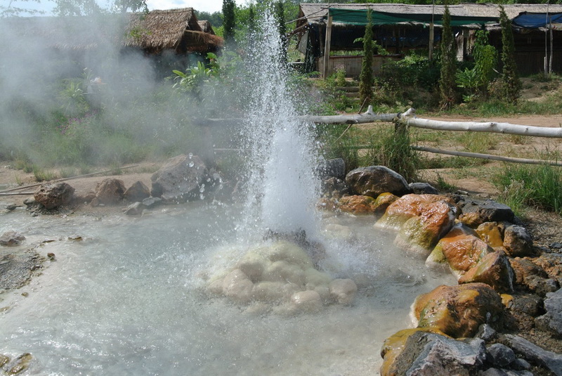 pong duat hot spring, pong dueat hot spring, pongduat hot spring, pong dueat hot spring, pong dueat pa pae hot spring, Activities in Mae Hong Son