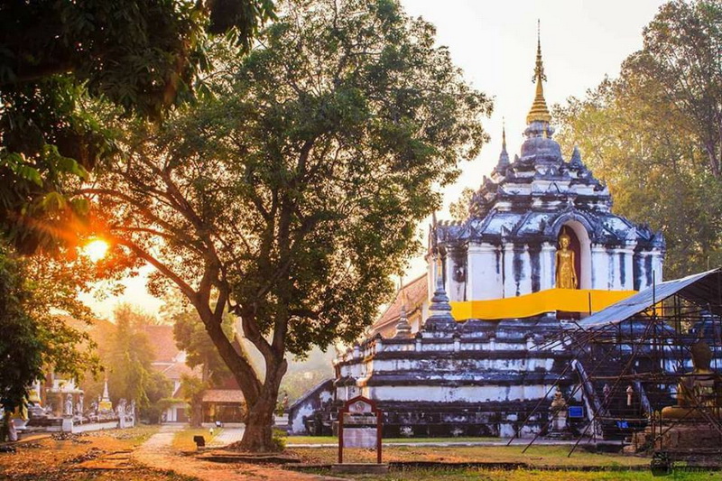wat phra yuen, phra yuen temple, wat aranyikaram, wat phra yuen lamphun, phra yuen temple lamphun, wat aranyikaram lamphun