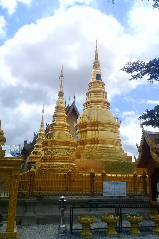 wat phra buddha bhat huai tom, wat phra buddha bat huai tom, phra buddha bhat huai tom temple, phra buddha bat huai tom temple, wat phra bhat huai tom, phra bhat huai tom temple, wat phra bat huai tom, phra bat huai tom temple
