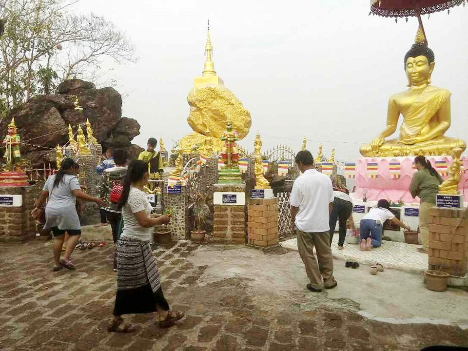 wat phra buddha bhat phrathat intr kwaen, phra buddha bhat phrathat intr kwaen temple, phra bhat phrathat intr kwaen, phra bhat phra that intr kwaen, wat phra buddha bhat phra that intr kwaen, phra buddha bhat phra that intr kwaen temple