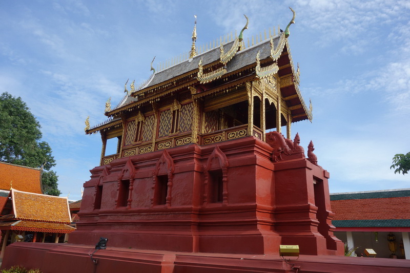 wat phrathat hariphunchai, phrathat hariphunchai temple, phra that hariphunchai, wat phra that hariphunchai, phra that hariphunchai temple