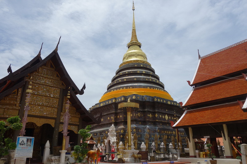 wat phra that lampang luang, wat phrathat lampang luang, wat lampang luang, phra that lampang luang temple, phrathat lampang luang temple, lampang luang temple, important temples in lampang, attraction temples in lampang
