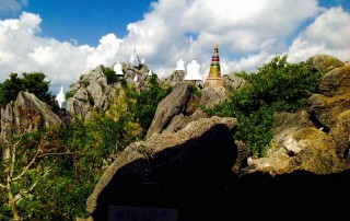 wat phra bat phu pha daeng, wat chaloemprakiat, wat chaloem phrakiat phrachomklao rachanuson, wat chaloem phrakiat, wat phra bhat phu pha daeng, wat phrabhat phu phadaeng, phra bat phu pha daeng temple, chaloemprakiat temple, chaloem phrakiat phrachomklao rachanuson temple, chaloem phrakiat temple, phra bhat phu pha daeng temple, phrabhat phu phadaeng temple