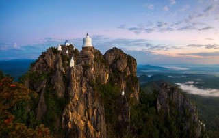 wat phra bat phu pha daeng, wat chaloemprakiat, wat chaloem phrakiat phrachomklao rachanuson, wat chaloem phrakiat, wat phra bhat phu pha daeng, wat phrabhat phu phadaeng, phra bat phu pha daeng temple, chaloemprakiat temple, chaloem phrakiat phrachomklao rachanuson temple, chaloem phrakiat temple, phra bhat phu pha daeng temple, phrabhat phu phadaeng temple