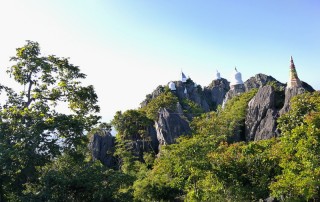 wat phra bat phu pha daeng, wat chaloemprakiat, wat chaloem phrakiat phrachomklao rachanuson, wat chaloem phrakiat, wat phra bhat phu pha daeng, wat phrabhat phu phadaeng, phra bat phu pha daeng temple, chaloemprakiat temple, chaloem phrakiat phrachomklao rachanuson temple, chaloem phrakiat temple, phra bhat phu pha daeng temple, phrabhat phu phadaeng temple