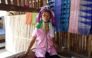 huay pu keng, baan huay pu keng, long neck village, baan nam phiang din, baan nam piang din