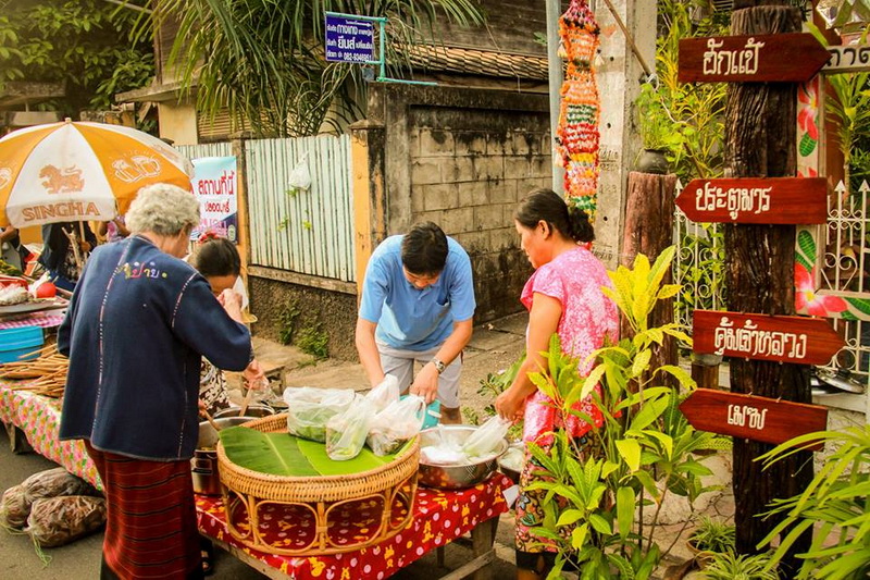 kmad kong kao, phrae walking street